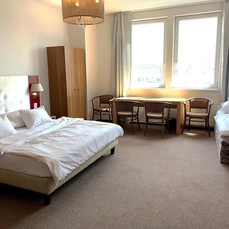Holiday Home Prague פראג